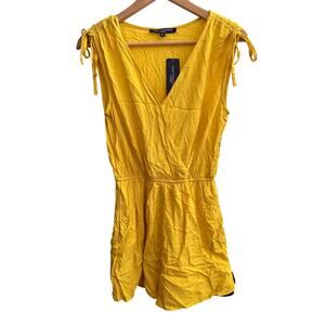 One Clothing LA - Small Yellow Jumper‎ with Pockets